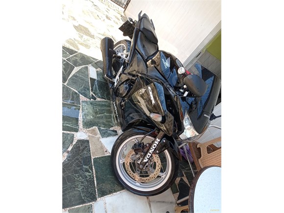 sahibinden honda cbr 250 r 2012 model izmir 42 000 km siyah 18758773 arabam com