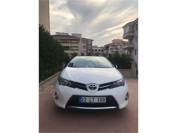 sahibinden toyota auris 1 6 advance 2014 model edirne 130 000 km beyaz 18760012 arabam com
