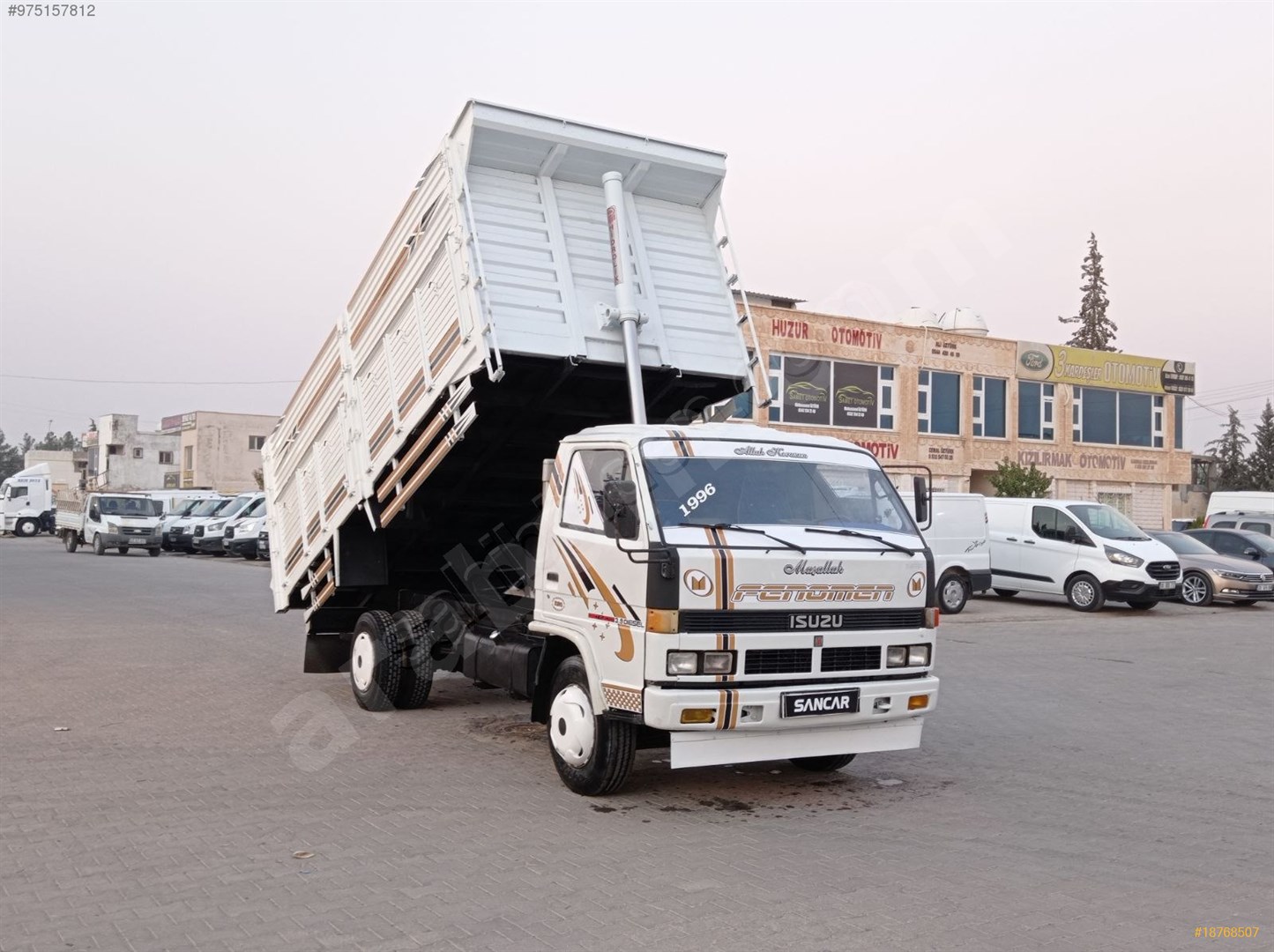 galeriden isuzu npr 1996 model mardin 660 000 km beyaz 18768507 arabam com