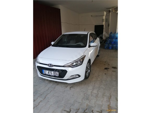 sahibinden hyundai i20 1 4 crdi style 2018 model antalya 62 000 km 18799764 arabam com