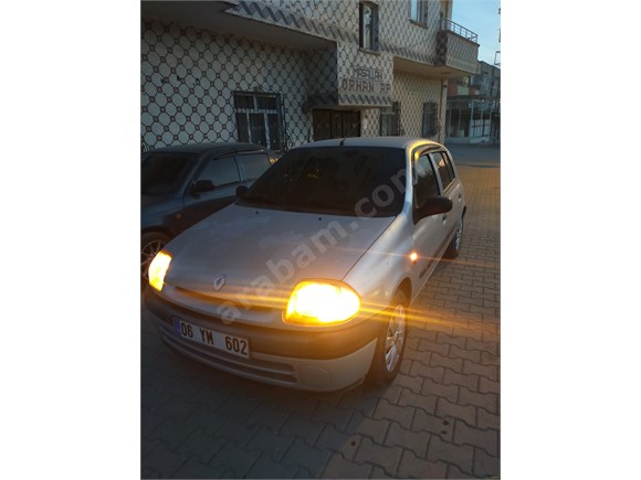 sahibinden renault clio 1 6 rte 2000 model sirnak 224 000 km gri 18808240 arabam com