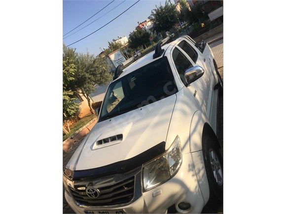 sahibinden toyota hilux 2 5 d 4d 4x2 adventure 2014 model adana 268 000 km beyaz 18810249 arabam com