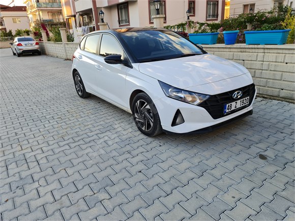 sahibinden hyundai i20 1 4 mpi style design 2020 model mugla 17 200 km 18821679 arabam com