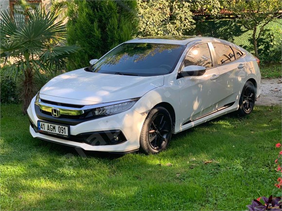 sahibinden honda civic 1 6 i vtec eco elegance 2020 model kocaeli 13 500 km 18841259 arabam com