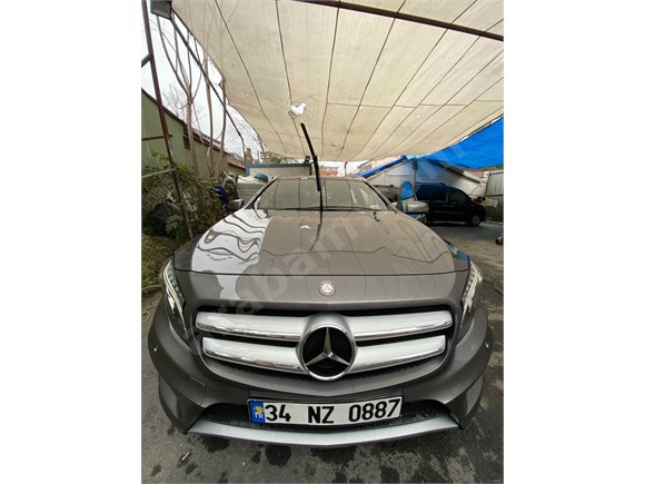 sahibinden mercedes benz gla 180 cdi amg 2015 model istanbul 42 000 km gri titanyum 18848977 arabam com