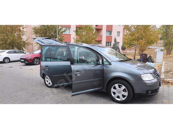 sahibinden volkswagen touran 1 6 fsi highline 2004 model samsun 222 000 km 18880177 arabam com