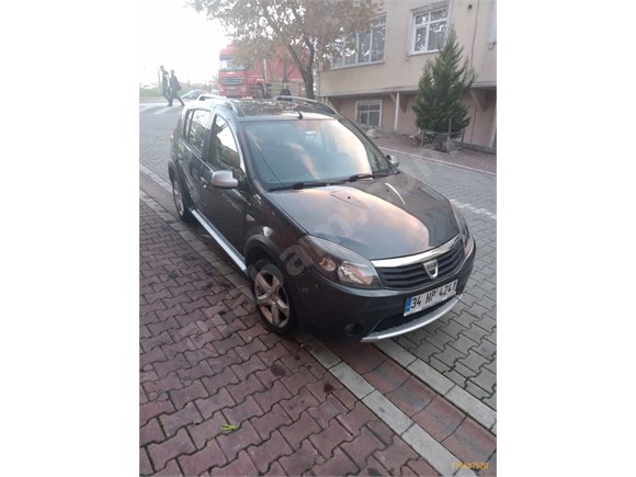 sahibinden dacia sandero 1 6 stepway 2011 model istanbul 129 000 km fume 18887520 arabam com