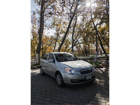 sahibinden hyundai accent era 1 5 crdi start 2010 model balikesir 272 000 km gri 18892356 arabam com