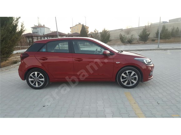 sahibinden hyundai i20 1 4 mpi style 2018 model konya 14 500 km 18910553 arabam com
