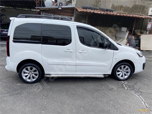 sahibinden peugeot partner 1 6 hdi zenith 2015 model istanbul 112 000 km 18929620 arabam com