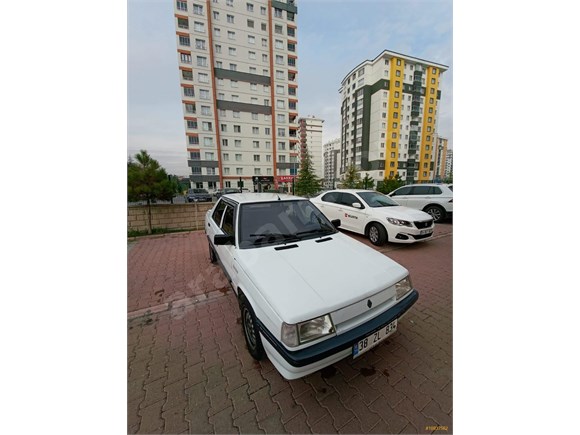 sahibinden renault r 9 1 4 broadway gte 1993 model kayseri 100 km 18937562 arabam com