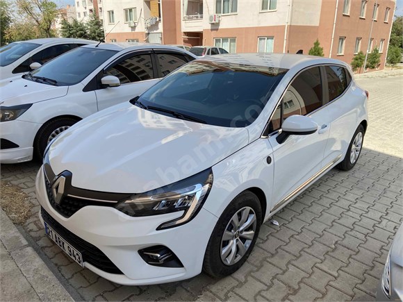 sahibinden renault clio 1 0 tce joy 2020 model diyarbakir 26 000 km beyaz 18942642 arabam com