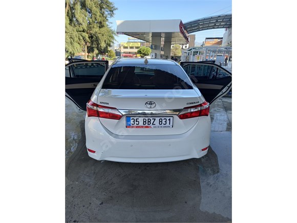 sahibinden toyota corolla 1 33 life 2015 model izmir 55 000 km beyaz 18946310 arabam com