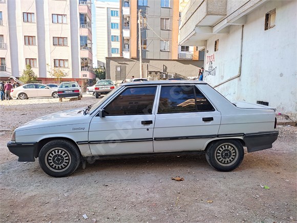 galeriden renault r 9 1 4 broadway 1994 model sanliurfa 349 000 km beyaz 18956735 arabam com