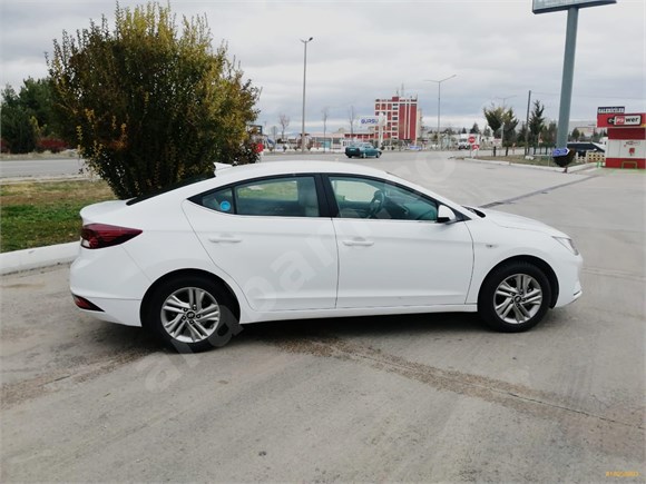 sahibinden hyundai elantra 1 6 mpi style plus 2020 model afyonkarahisar 16 500 km 18958993 arabam com