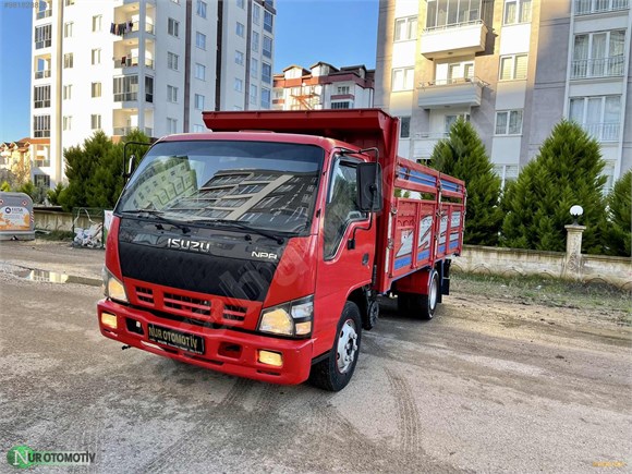 galeriden isuzu npr 2009 model ordu 158 000 km kirmizi 18961605 arabam com