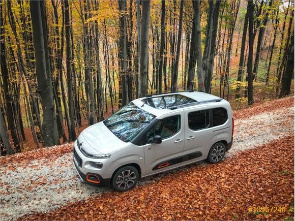 sahibinden citroen berlingo 1 5 bluehdi shine bold 2020 model izmir 27 000 km bej 18967246 arabam com