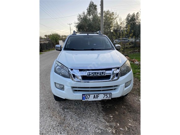 sahibinden isuzu d max 2 5 4x2 limited 2013 model antalya 192 000 km beyaz 18973143 arabam com