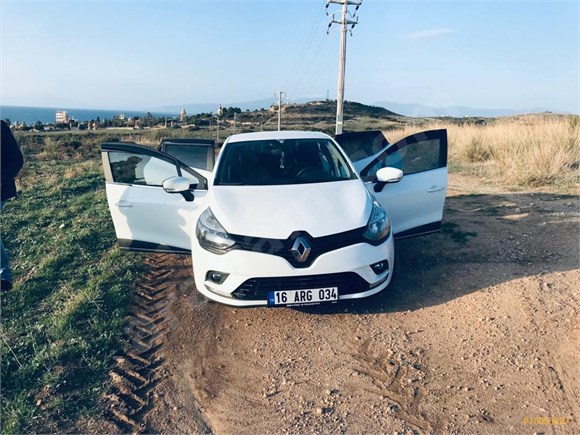 sahibinden renault clio 0 9 tce touch 2020 model aydin 19 000 km beyaz 18993887 arabam com