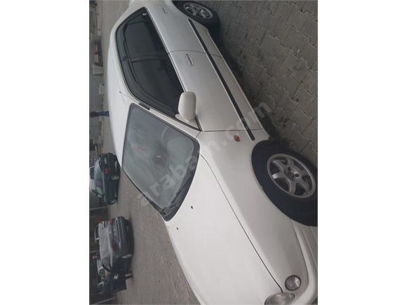 sahibinden toyota corolla 1 6 gli special 1999 model manisa 226 000 km beyaz 18994653 arabam com