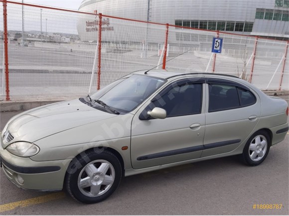 sahibinden renault megane 1 6 rxt 2001 model sivas 228 000 km yesil 18998787 arabam com