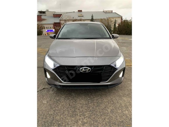 sahibinden hyundai i20 1 4 mpi style 2020 model diyarbakir 30 000 km gri metalik 19002423 arabam com