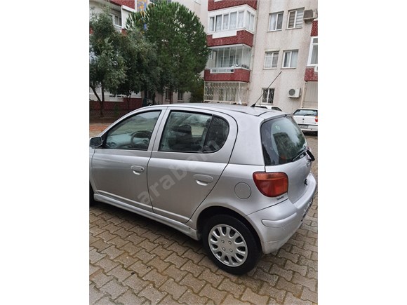 sahibinden toyota yaris 1 3 sol 2005 model izmir 200 668 km 19003405 arabam com