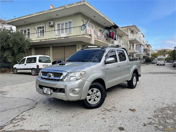 galeriden toyota hilux 2 5 d 4d 4x4 adventure 2011 model antalya 340 000 km gri 19005373 arabam com