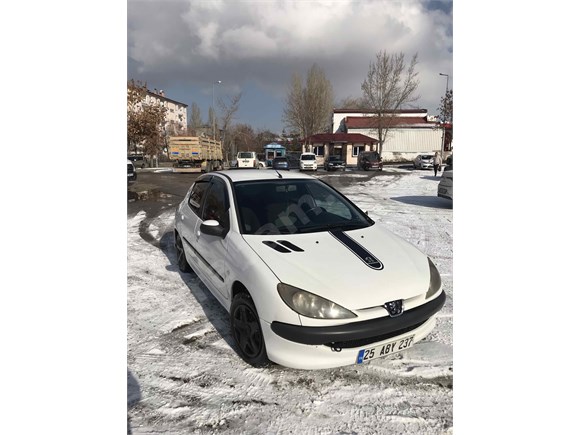 sahibinden peugeot 206 1 4 hdi x line 2005 model erzurum 233 000 km beyaz 19007648 arabam com