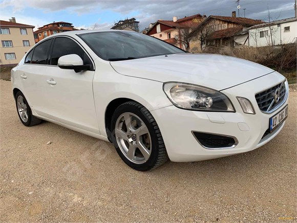 sahibinden volvo s60 1 6 d 2011 model bolu 179 000 km beyaz 19010424 arabam com