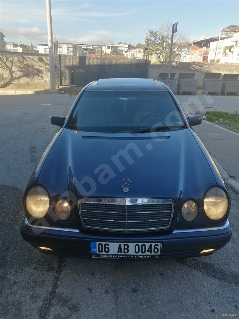 galeriden mercedes benz e 200 classic 1996 model izmir 229 000 km lacivert 19014820 arabam com