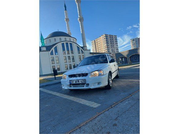 sahibinden hyundai accent 1 3 1 3i l 2000 model kayseri 250 000 km 19016245 arabam com