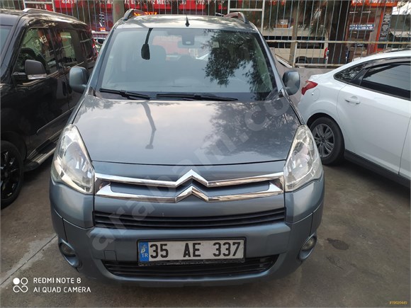 galeriden citroen berlingo 1 6 hdi combi silverline 2011 model izmir 320 000 km gri metalik 19020445 arabam com