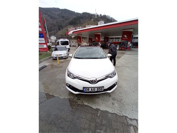 sahibinden toyota auris 1 6 advance skypack 2016 model artvin 45 285 km 19025165 arabam com