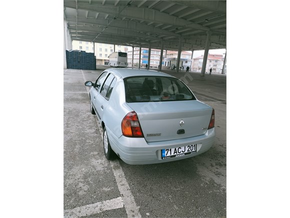 sahibinden renault clio 1 4 rna 2000 model ankara 265 000 km 19026021 arabam com