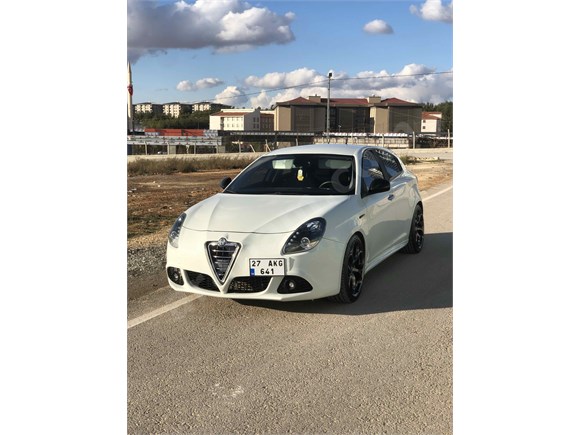 sahibinden alfa romeo giulietta 1 4 tb progression plus 2013 model gaziantep 132 000 km beyaz 19028000 arabam com