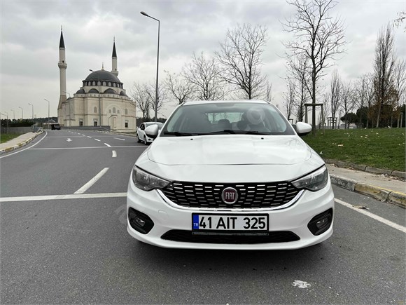 galeriden fiat egea 1 3 multijet urban 2017 model istanbul 442 000 km beyaz 19035586 arabam com