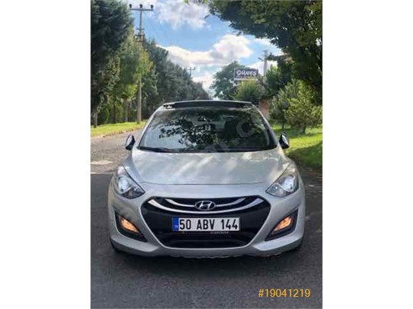 sahibinden hyundai i30 1 6 crdi elite 2012 model nevsehir 165 000 km 19041219 arabam com sahibinden hyundai i30 1 6 crdi elite 2012 model nevsehir 165 000 km 19041219 arabam com
