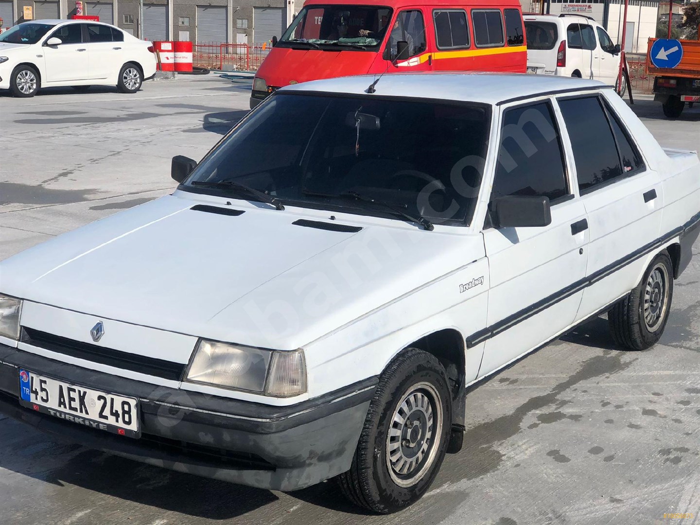 sahibinden renault r 9 1 4 broadway 1993 model manisa 193 308 km 19056873 arabam com