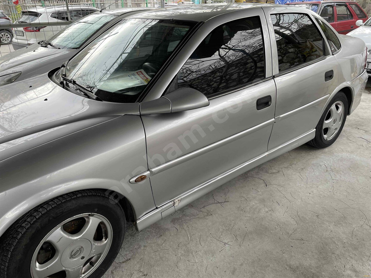 Galeriden Opel Vectra 2.0 DTI Comfort 2000 Model Manisa 3