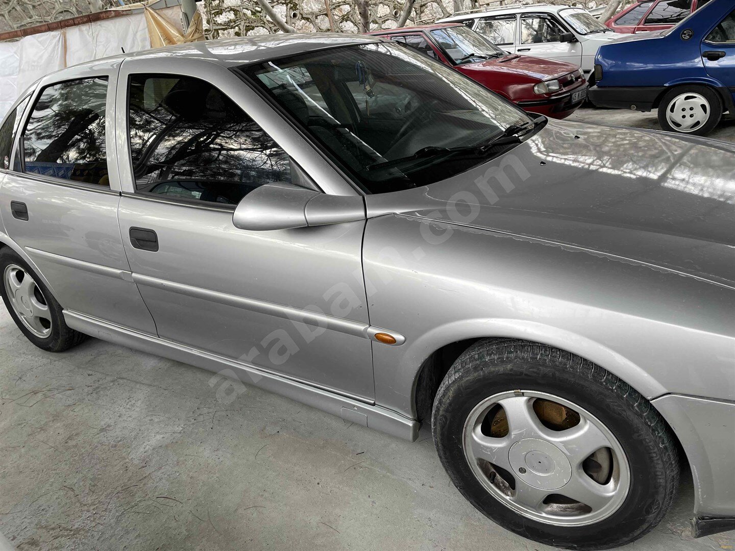 Galeriden Opel Vectra 2.0 DTI Comfort 2000 Model Manisa 2