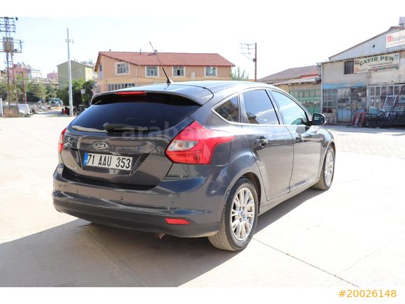 Degişensiz Ford Focus 1.6 Ti-VCT Titanium 2011 Model