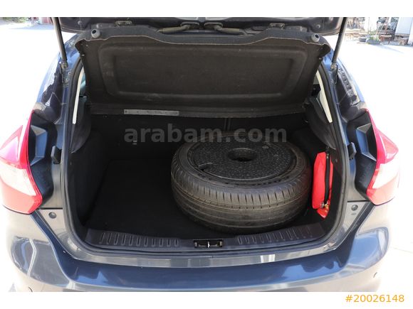 Degişensiz Ford Focus 1.6 Ti-VCT Titanium 2011 Model