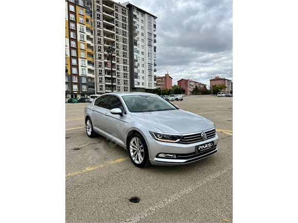 Galeriden Volkswagen Passat 1.6 TDi BlueMotion Highline 2015 Model