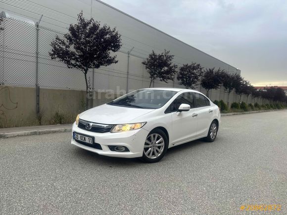  Honda Civic 1.6 i-VTEC 40. yıl özel seri 