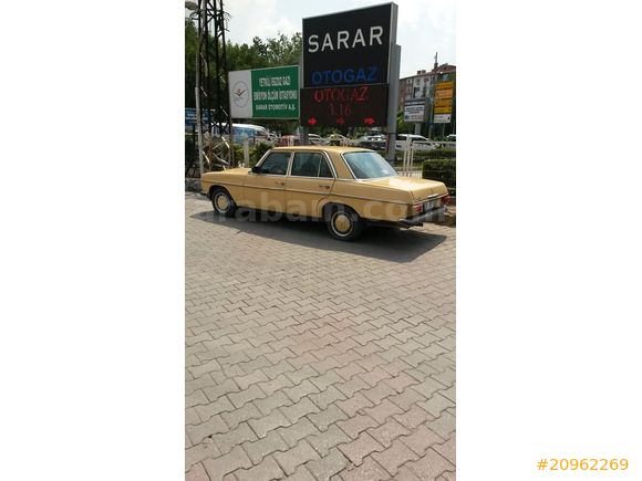 DR Plakalı Sarı Mercedes W 115