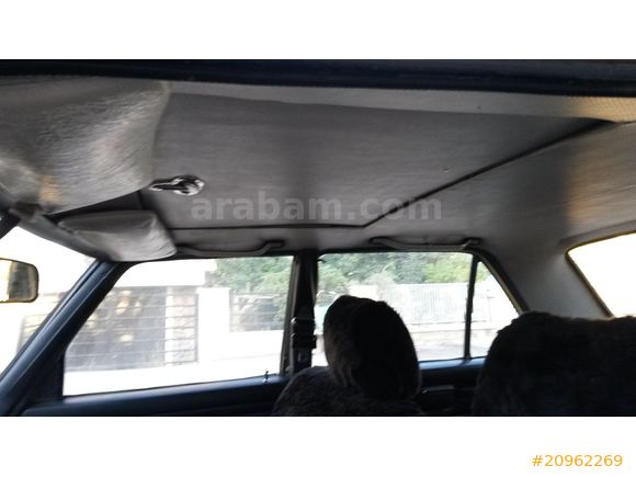 DR Plakalı Sarı Mercedes W 115