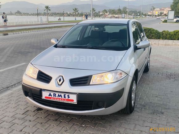 FULL BAKIMLI HATASIZ REANULT MEGANE 1.4 16V AUTHENTİGUE MANUEL