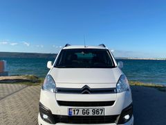 *YAVUZOĞLU OTOMOTİV*1,6 HDİ CİTROEN BERLİNGO İLK SAHİBİNDEN