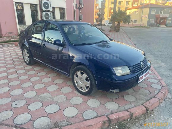 CEMRE OTOMOTİVDEN 2000 MODEL V.WAGEN BORA 1,6 COMFORTLİNE